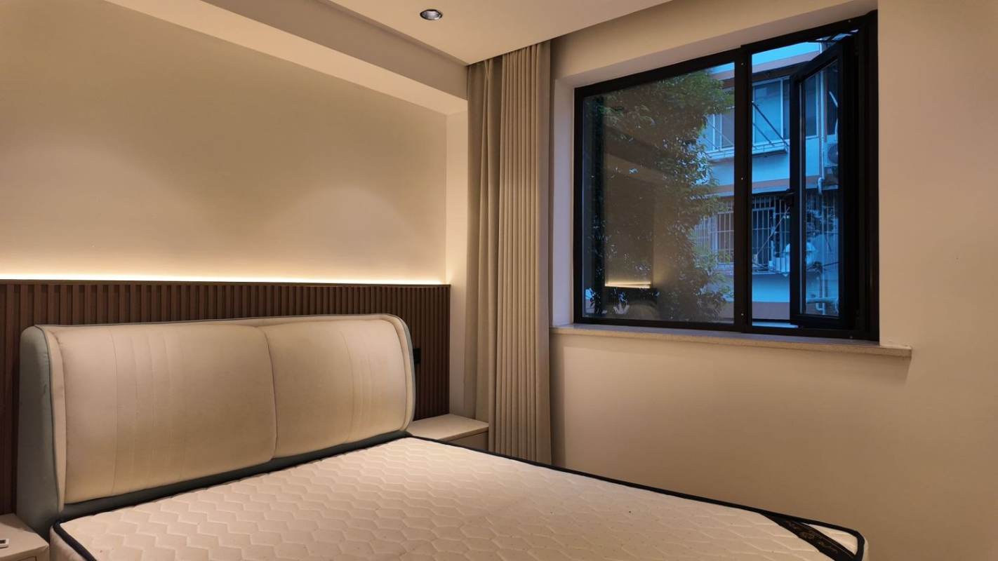 Housing image — Bedroom