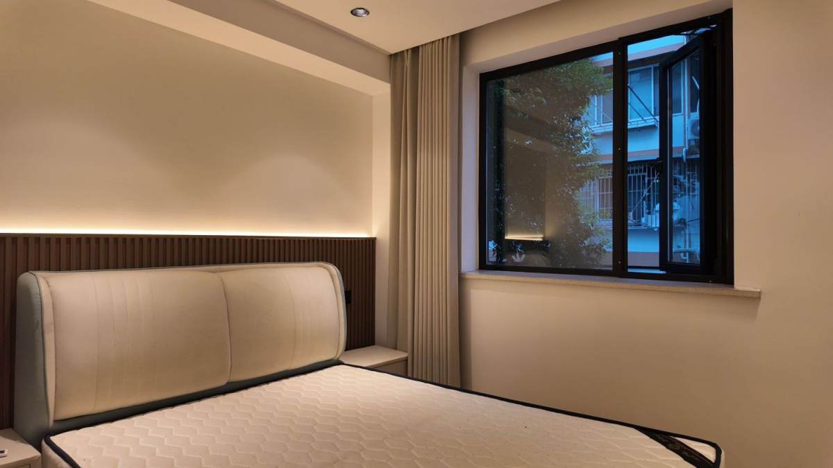 Housing image — Bedroom