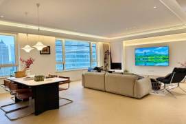 Spacious 3BR Apartment near South Pudong Road Metro