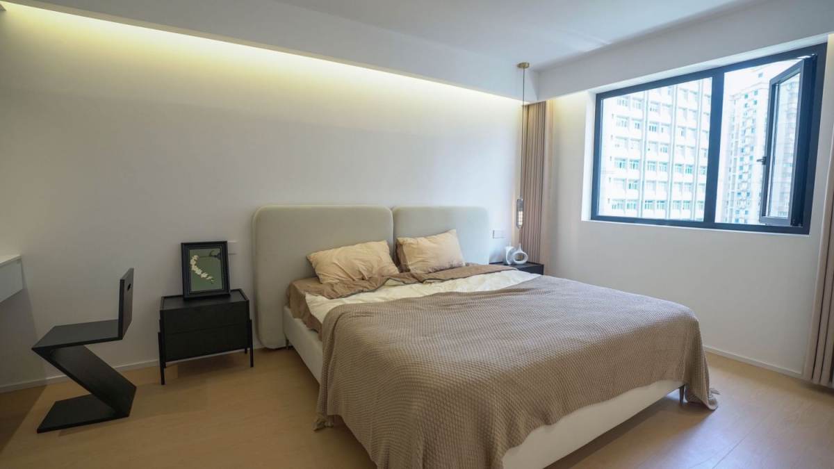 Housing image — Bedroom