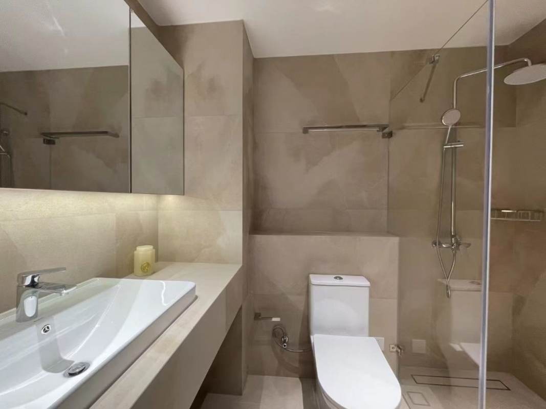 Housing image — Bathroom