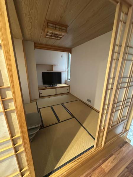 Housing image — Living Room