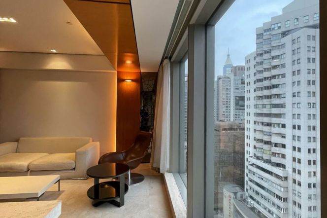 Spacious 1BR Apartment in Laoximen (L1/L8/L10/L14)