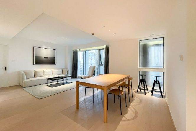 High-Floor Spacious 2BR Apartment in Laoximen (L1/L8/L10/L14)