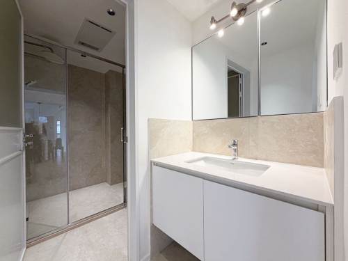 Housing image — Bathroom