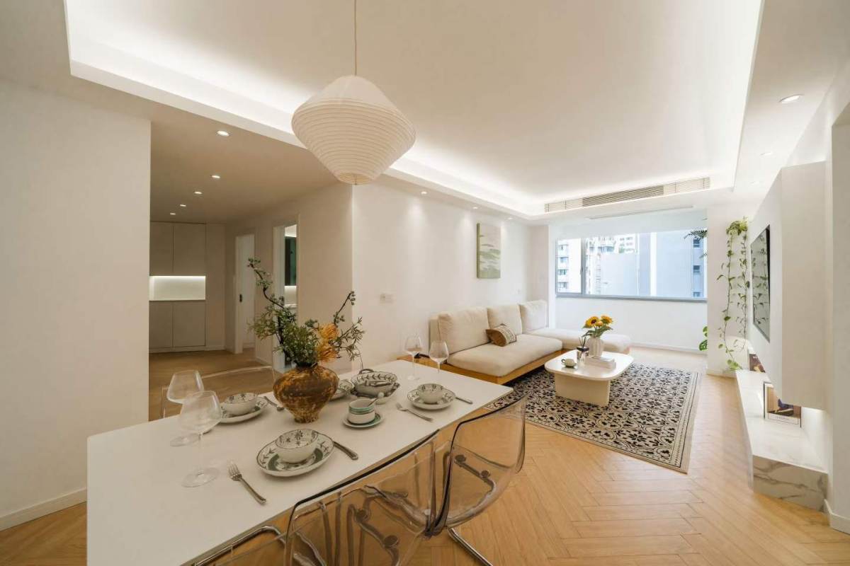 Housing image — Living Room