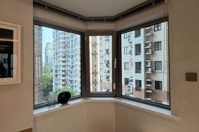 3BR Apartment at Shanghai Grand Plaza (Compound) with Floor-to-Ceiling Windows