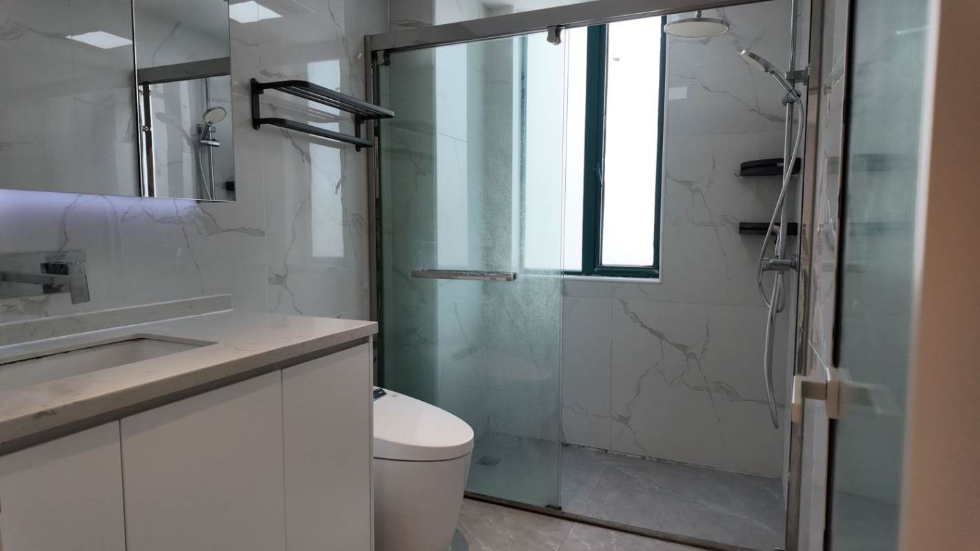 Housing image — Bathroom