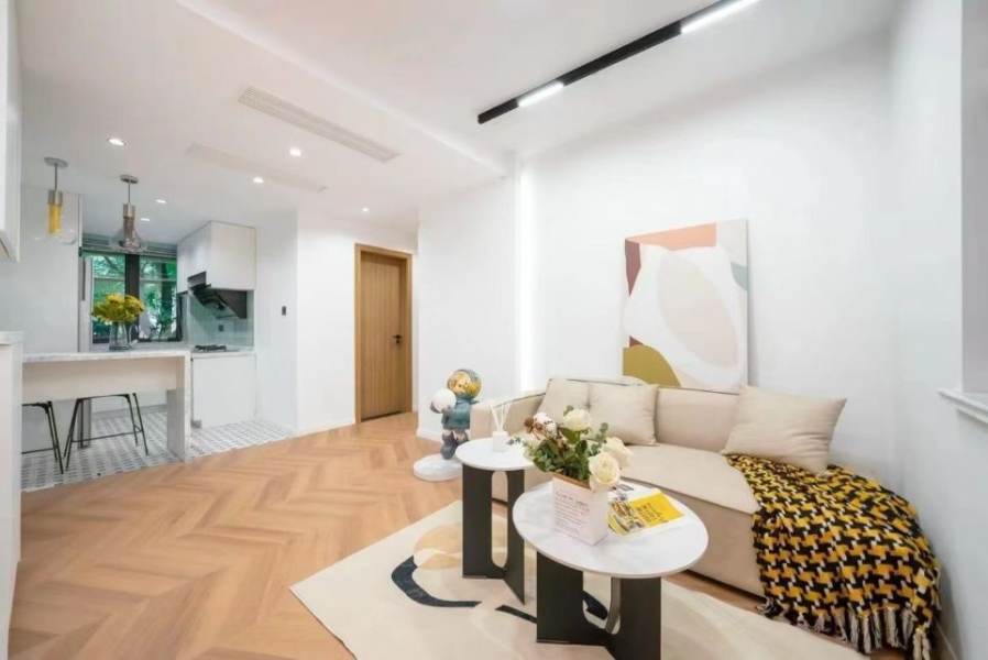 Housing image — Living Room