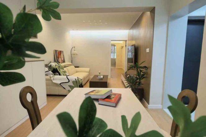 1BR Apartment near Weining Rd Metro (L2)