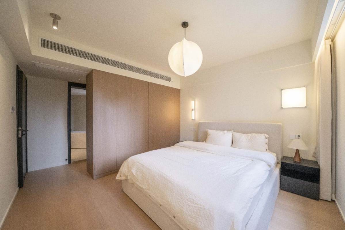 Housing image — Bedroom