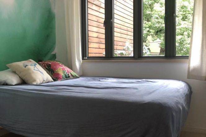 Historic High-Ceiling 1BR Lane House near Shanghai Library with Terrace (L1/L7/L9/L10)