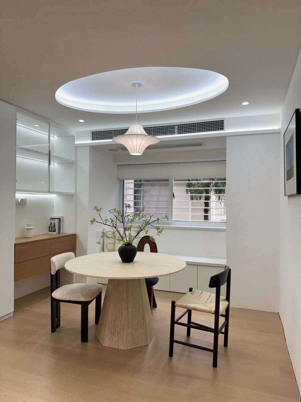 Housing image — Dining Area