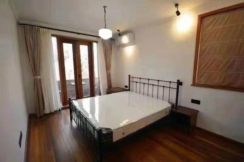 Housing image — Bedroom