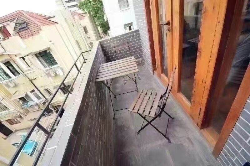 Housing image — Balcony