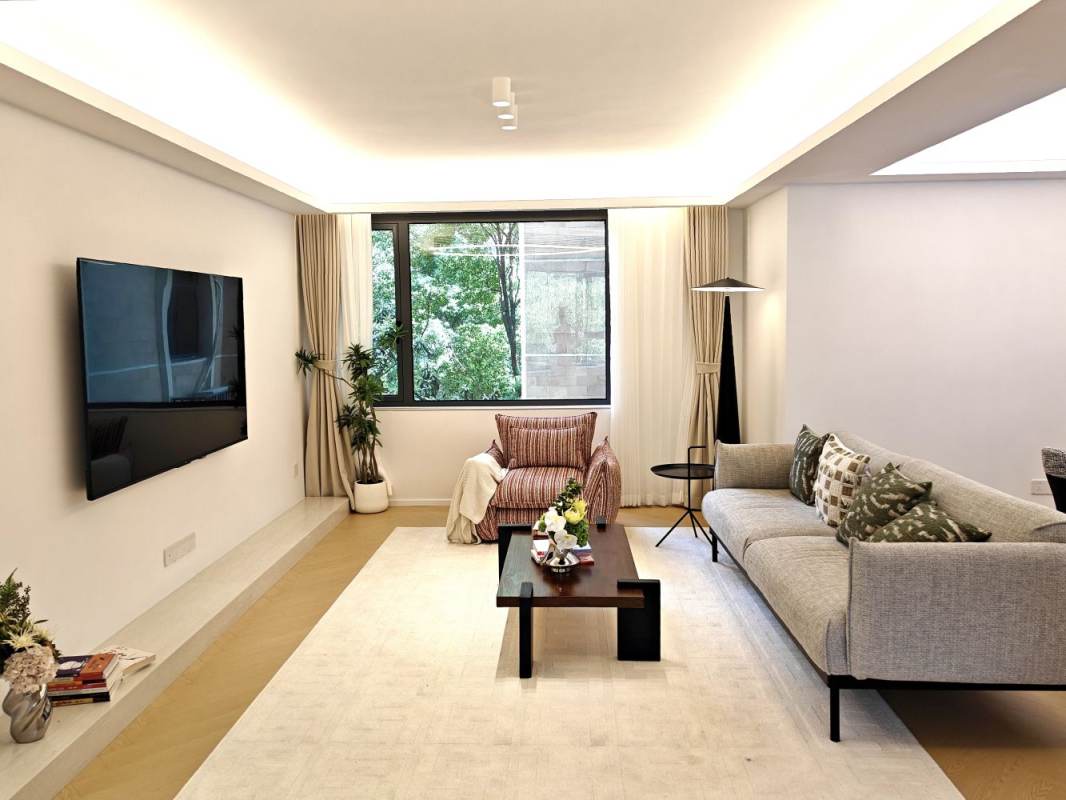 Housing image — Living Room