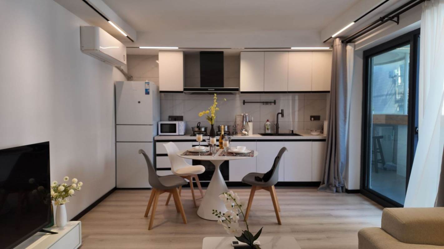 Housing image — Dining Area
