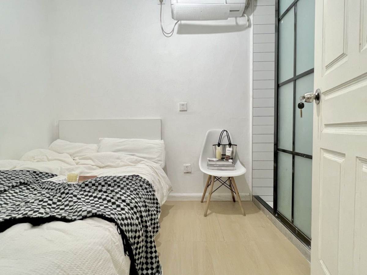 Housing image — Bedroom