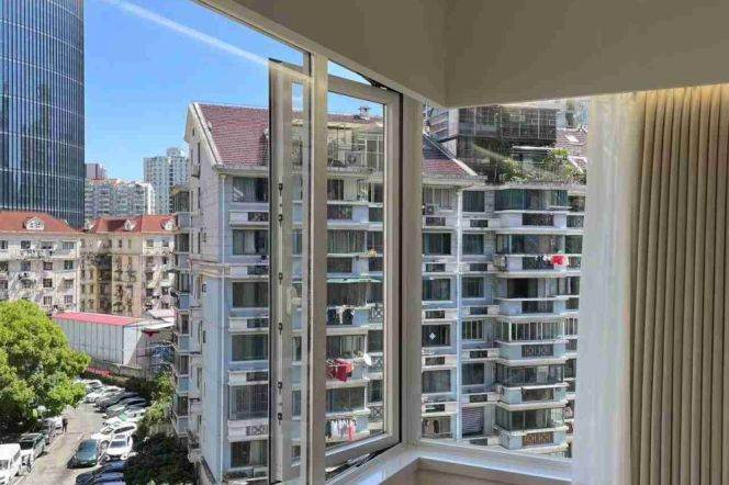 2BR Apartment in Jing'an (L7/L13/L14)