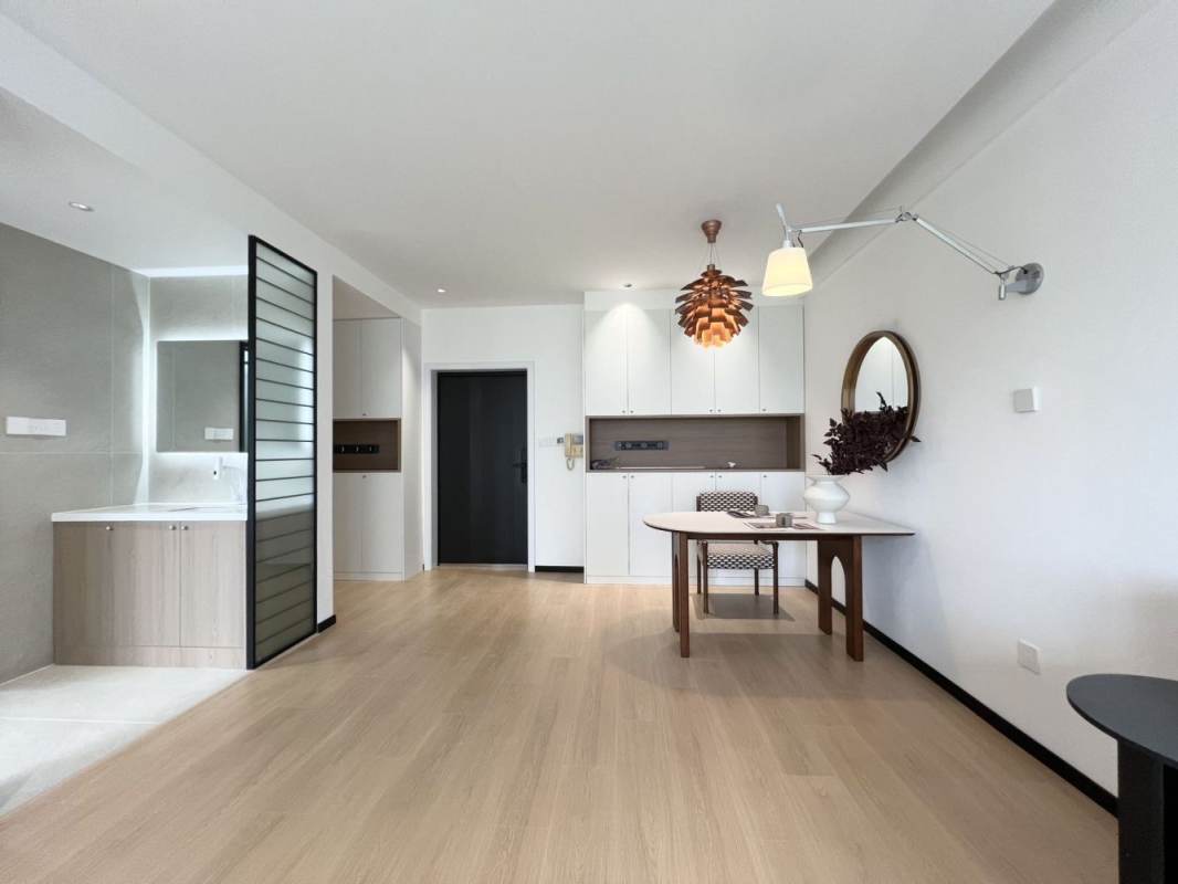 Housing image — Dining Area