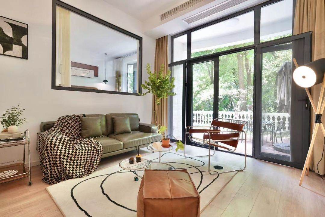 Housing image — Living Room