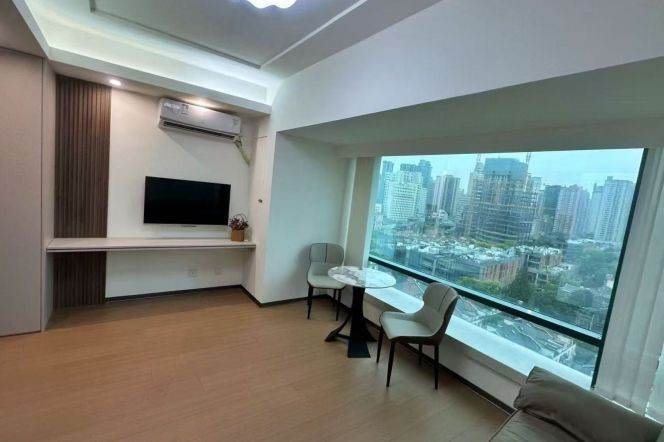 1BR Apartment in Jing'an (L2/L7/L14)