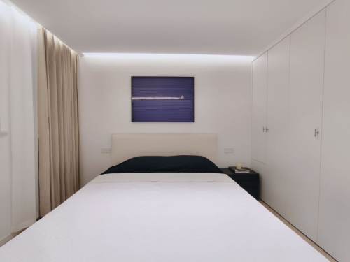 Housing image — Bedroom