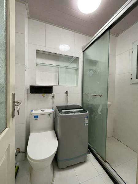 Housing image — Bathroom