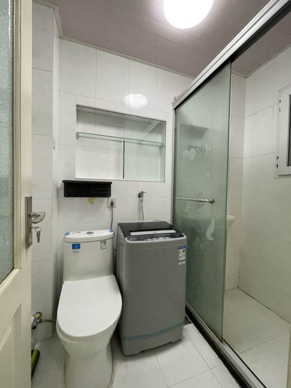 Housing image — Bathroom