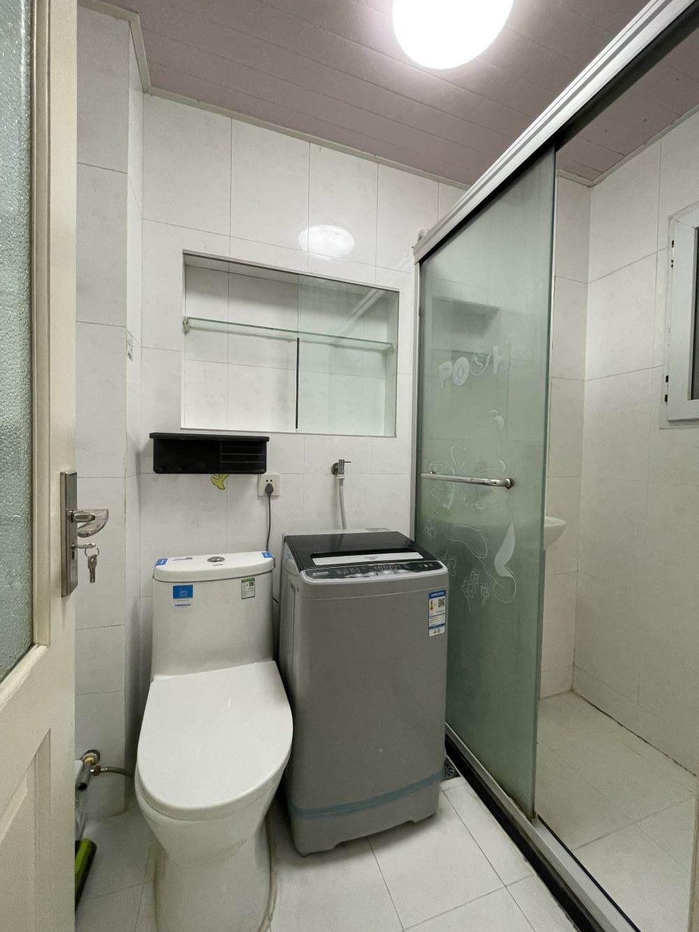 Housing image — Bathroom