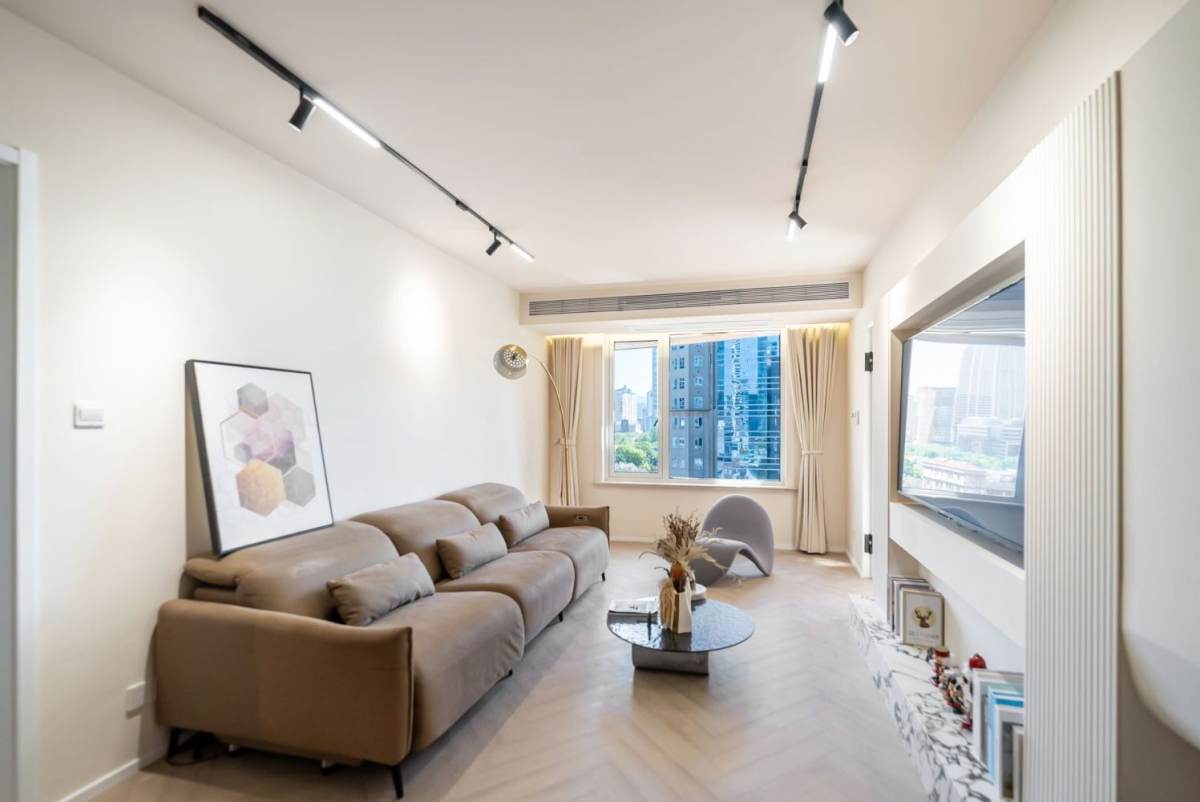 Housing image — Living Room