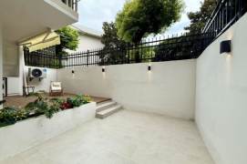 Spacious 2BR Apartment near People's Square with Terrace (L1/L2/L8/L14)