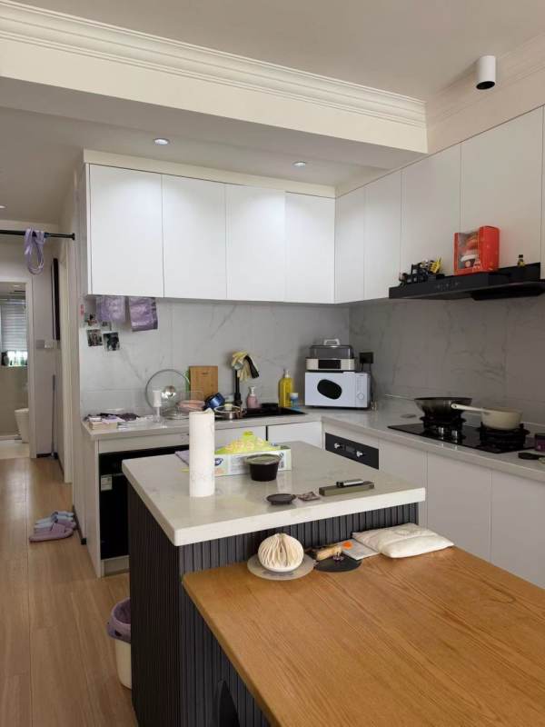 Housing image — Kitchen