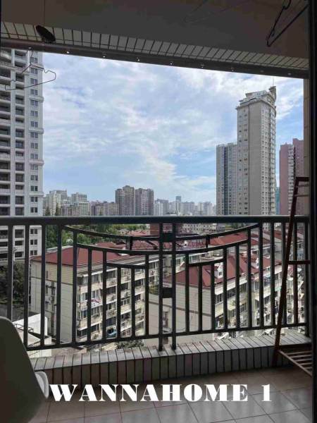 Housing image — Balcony