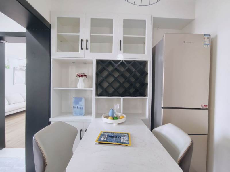 Housing image — Dining Area