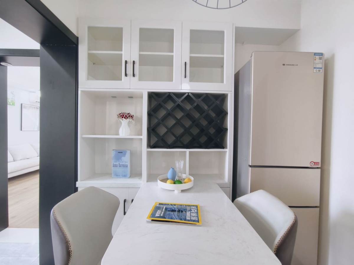 Housing image — Dining Area
