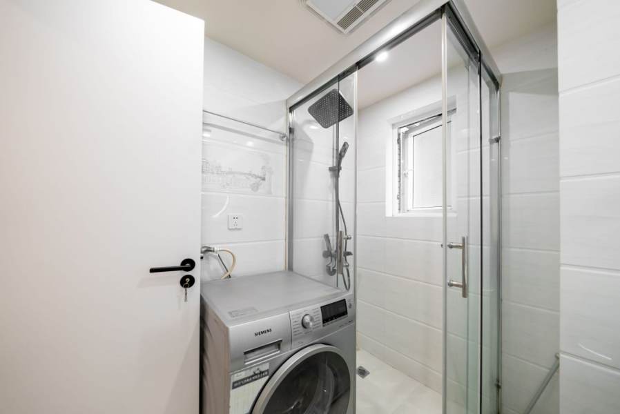 Housing image — Bathroom
