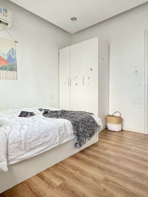 Housing image — Bedroom