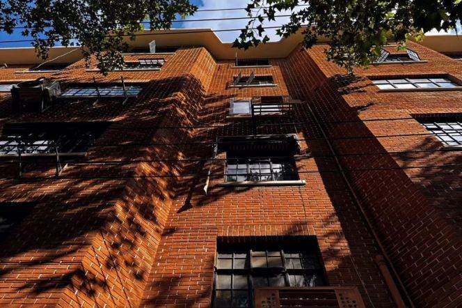 2BR Apartment in Jing'an with Green View (L2/L7/L14)