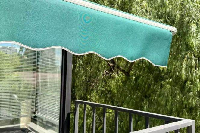 2BR Lane House near Nanjing Xi Lu with Terrace