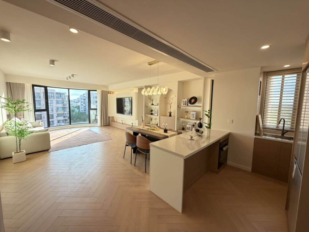 Housing image — Living Room