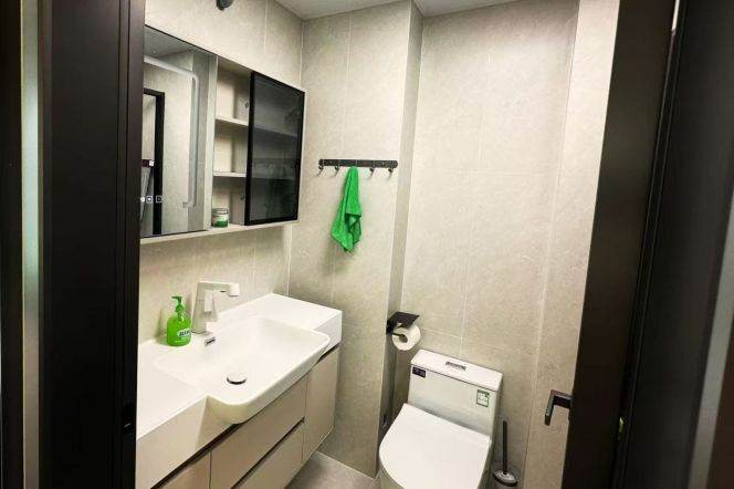 1BR Apartment in Jing'an (L2/L7/L14)