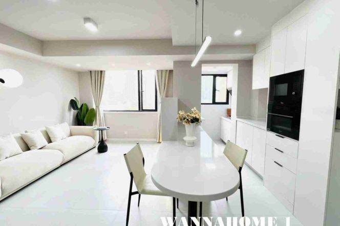 2BR Apartment in Jing'an with Outstanding View (L2/L7/L14)