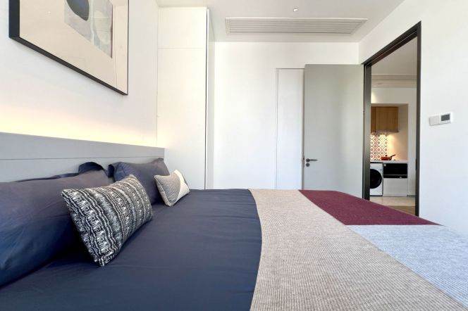 1BR Serviced Apartment near Longcao Rd Metro (L3/L11/L12)