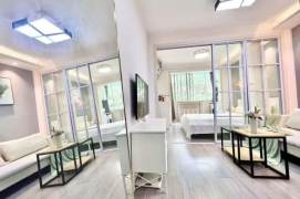 1BR Apartment in Jing'an (L7)
