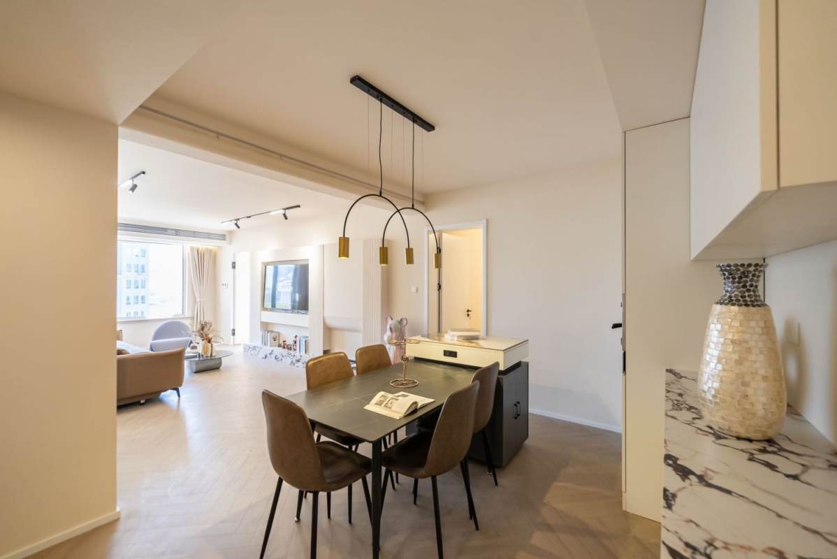 Housing image — Dining Area