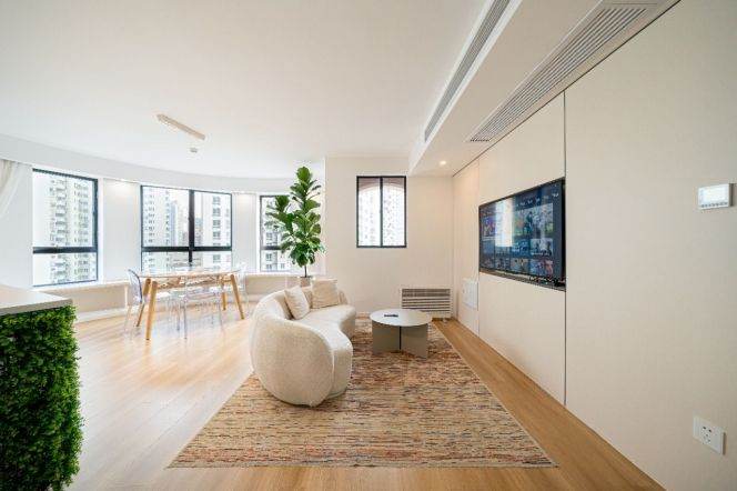 Spacious 2BR Apartment in Old Xuhui (L9/L12)