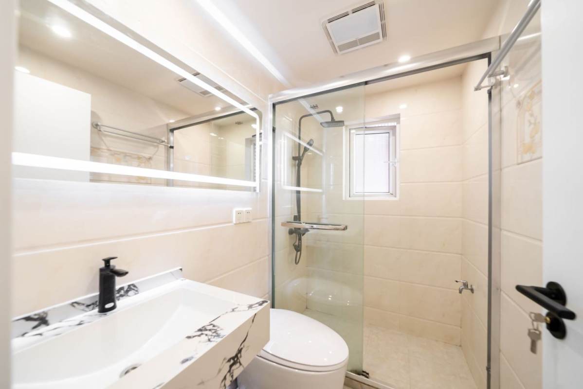 Housing image — Bathroom