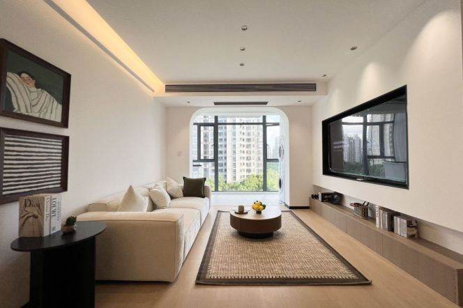 Spacious 1BR Apartment near Century Park