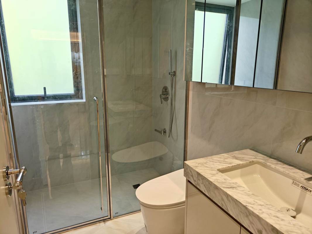 Housing image — Bathroom